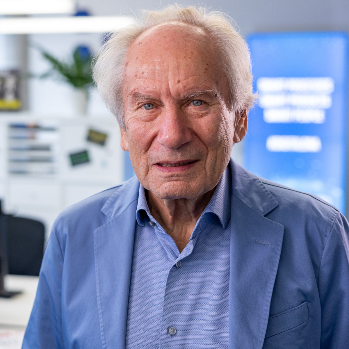 Professor Scheer